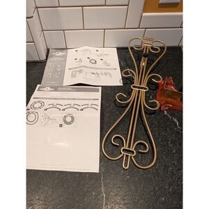 Village Lighting Elegant Wreath Hanger Gold Deluxe Door Saver Over The Door